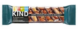 pure chocolade, noten en zeezout image